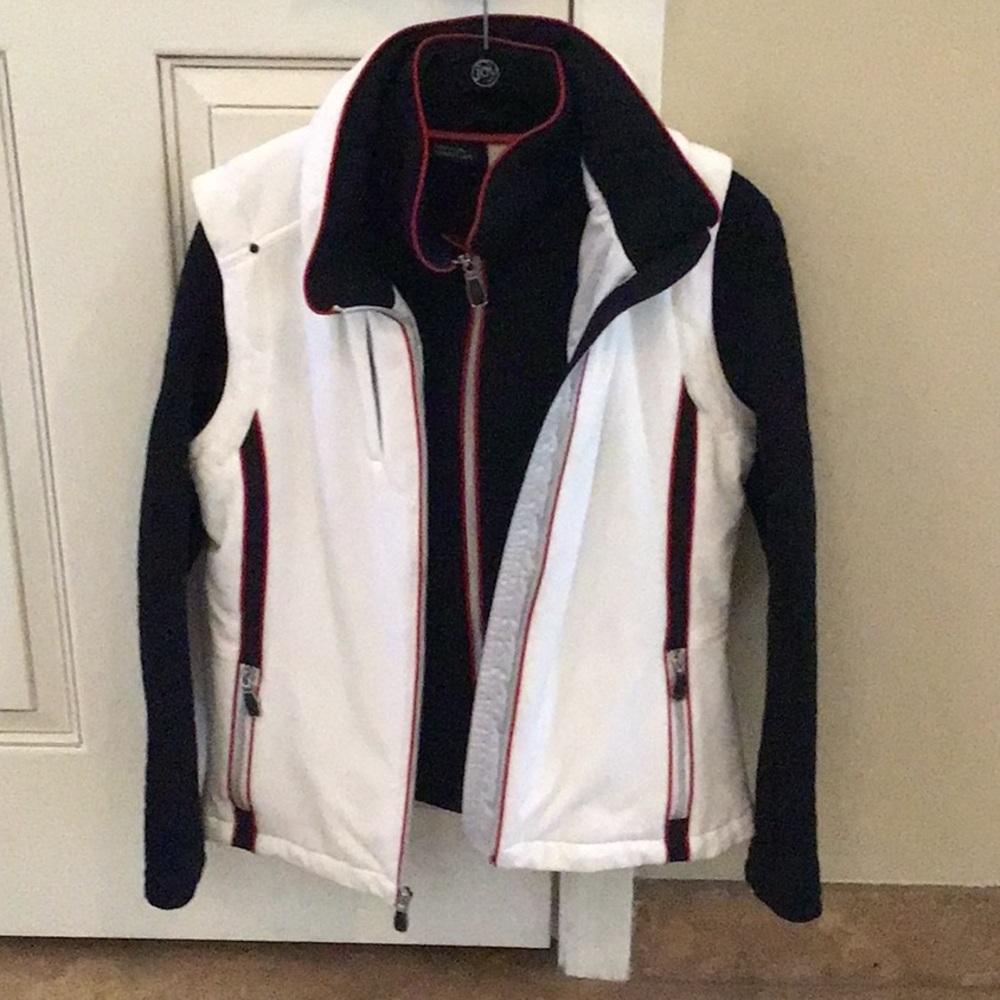 Women 2 piece size 6 METROPOLIS tech stretch ski/outdoor jacket and vest.